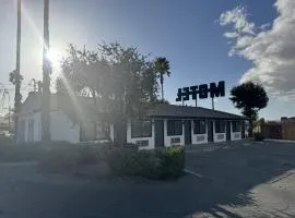 Sun Leisure Motel