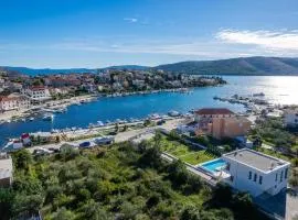 Beautiful Home In Seget Vranjica