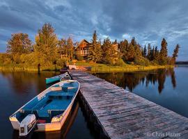 Eagle's Nest Resort, hotel v destinaci Anahim Lake