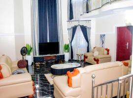 Exclusive Villa 24Hr Solar Electricity, hotel v destinaci Umuahia