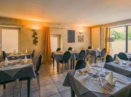 Hôtel Restaurant LE SAINT AUGUSTIN, hotel v destinaci Saint-Amour