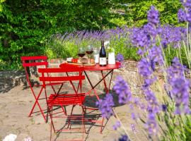 Romantische Ferienwohnung in Jugendstilvilla - Villa del Viento, hotel u gradu Nojštat an der Vajnštrase