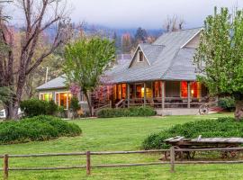 Sierra Sky Ranch、オークハーストのホテル