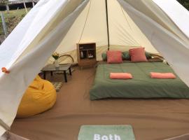 Hangout Khaokho รีสอร์ต G2, kempingas mieste Kau Koajus