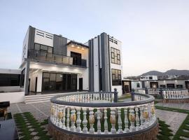 Grand Dahlia Villa、Sayqのヴィラ