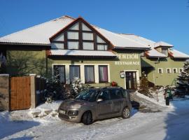 Penzion U Kašných, hotel with parking in Mníšek pod Brdy