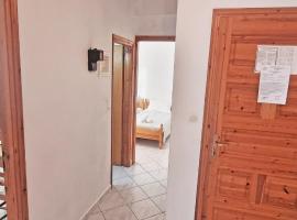 Alma Apartments, serviced apartment in Loutra Edipsou