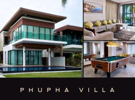 Luxurious Beachfront Pool Villa Experience, Rayong, caba&ntilde;a o casa de campo en Rayong