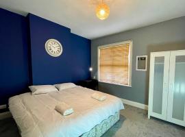 Stylish 3-Bedroom Home!, hotel di Bedworth