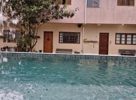 Olivia's Village, hotel in Caraguatatuba