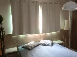 Quarto ótimo local próximo shopping