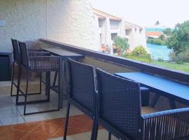 Sea Turtle Condo with Loaded Amenities, hotel com estacionamento em Christiansted
