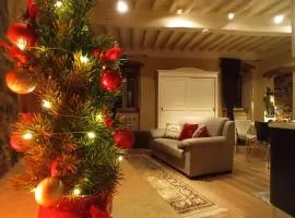 Appartamento Io e Te Cortona centro storico - seconda doccia su romantica corte