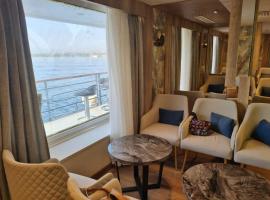 Nile Cruise 3 & 4 & 7 Nights, hotell sihtkohas Luxor lennujaama Luxori rahvusvaheline lennujaam - LXR lähedal