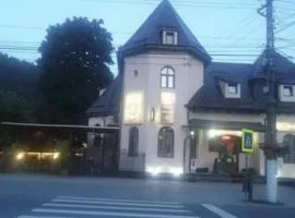 Pensiunea Farfuria plină