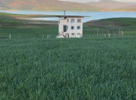 Lala Elyacout, hotel with parking in Azzaba