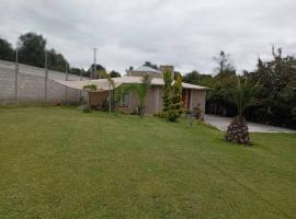 Casa, hotel a San Dionisio Yauhquemehcan