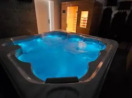 Holiday Home Monte Fabula with Jacuzzi, Sauna and Backyard