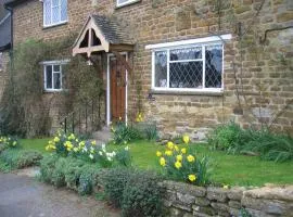 18th century cottage in Hook Norton
