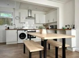 Coventry Business Stay House