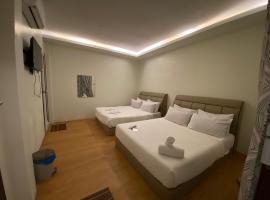 LE dEON HOTEL Former Pine Hotel, hotel v destinaci Batu Gajah