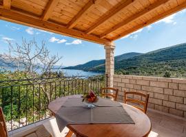 1 Bedroom Cozy Apartment In Kneze, hôtel à Pupnat