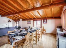 Le petit Paradis, chalet au coeur des 3 vallées, Hotel in Saint-Marcel