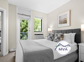Alpenglow Lodge Two Bedroom Apartment by MVA, villa in Whistler