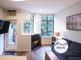 Alpenglow Lodge Snooze Studio with Den by MVA