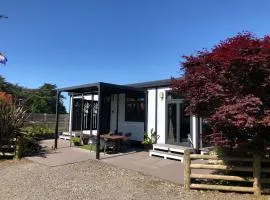 Luxury Farm Escape Tiny Home New Plymouth-Egmont Village