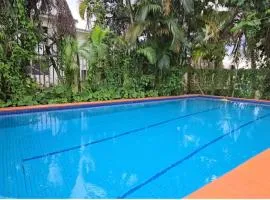 Family Retreat in Suva, Swimming Pool, Free Wifi & Parking