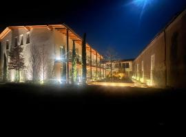 Tenuta Acquaviva, hotel v destinaci Travagliato