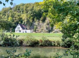 Ferienhaus Katharina - Urlaub Unter den Klippen, m&ouml;kki kohteessa L&uuml;gde