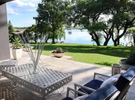 Vaal River Luxury Villa