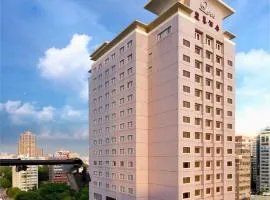 THE LEES Hotel