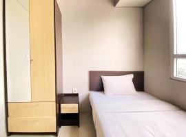 Fancy 2BR at Skyland City Jatinangor Apartment By Travelio、Sumedangのホテル