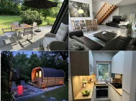 Schönes Ferienhaus 400m vom See, Sauna, Kamin, Klima, Garten