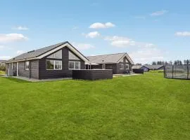 Stunning Home In Løkken With Sauna