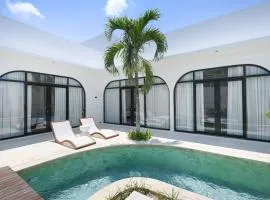 Villa Zafira at Bingin Sentosa