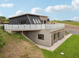 Beautiful Home In Spøttrup With Wifi