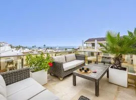 2218-Duplex first line beach with sea view