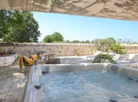 Country Trullo Rosso With Jacuzzi Alberobello