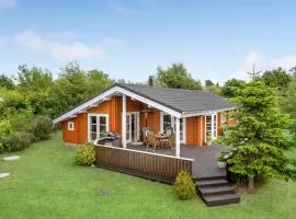 Beautiful Home In Glesborg With Sauna