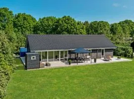 Awesome Home In Glesborg With Sauna