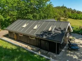 3 Bedroom Lovely Home In Ebeltoft
