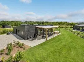 Gorgeous Home In Glesborg With Kitchen