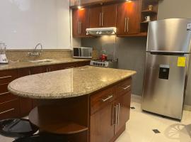 Apartamento Cómodo cerca del centro, hotel Lojában