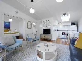 Brunswick Hideaway (A Gem in Brunswick)