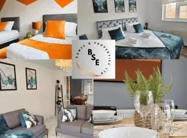 BSE Homes & Properties Ltd 4-Bedroom Home, Harlow , with Parking sleeps 6