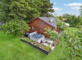 2 Bedroom Pet Friendly Home In Hadsund